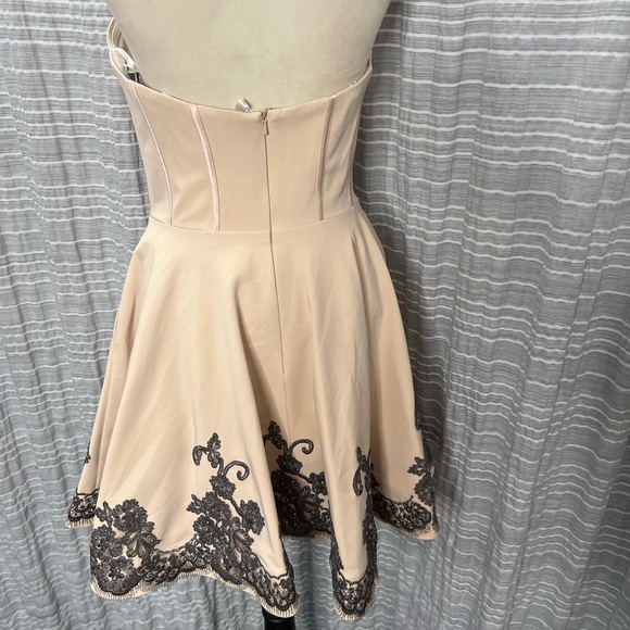 Tiffany Designs Blush/ Gunmetal Mini Dress - Picture 6 of 8